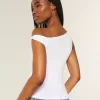 Asymmetrisk off-the-shoulder topp Asymmetrisk off-the-shoulder topp