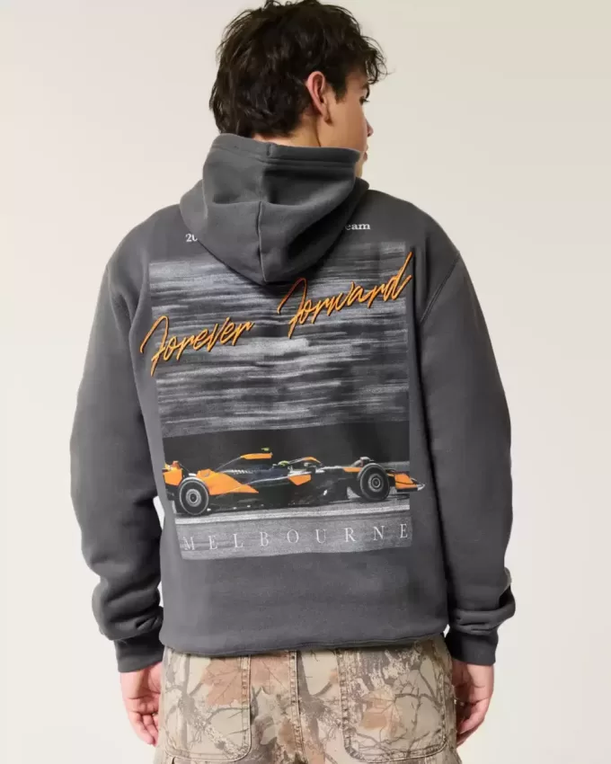 Avslappnad McLaren Forever Forward Graphic Hoodie Avslappnad McLaren Forever Forward Graphic Hoodie