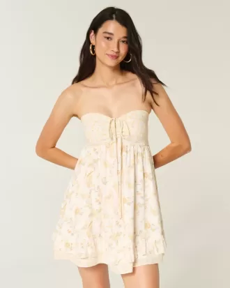Axelbandslös Ruffle Babydoll Miniklänning