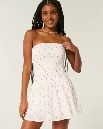 Axelbandslös smockad bodice miniklänning