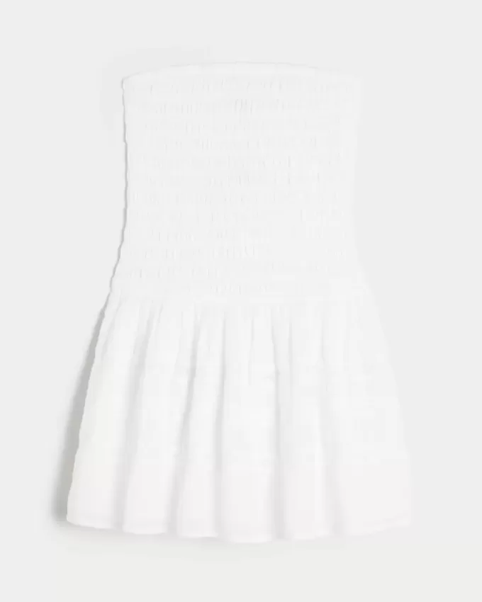 Axelbandslös smockad bodice miniklänning Axelbandslös smockad bodice miniklänning