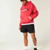 Baggy fotbollsshorts på mitten av låret
