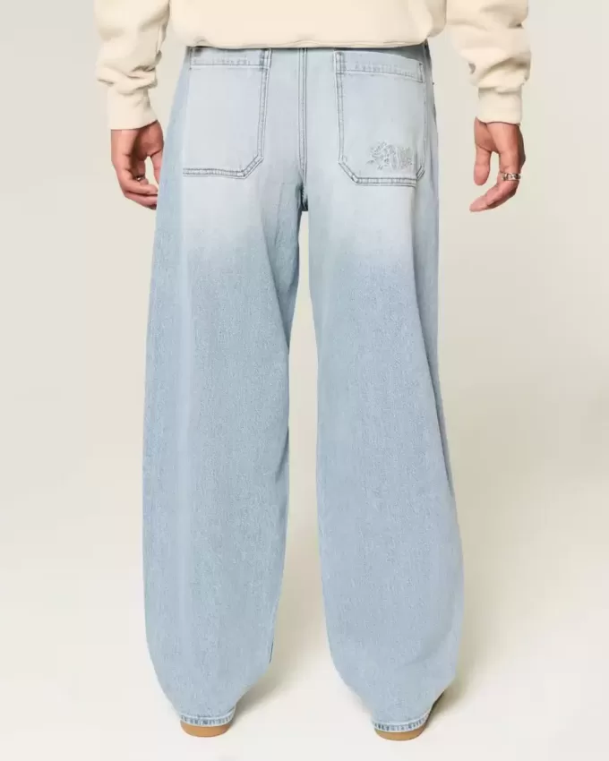 Broderade Light Wash Skater Baggy Jeans Broderade Light Wash Skater Baggy Jeans