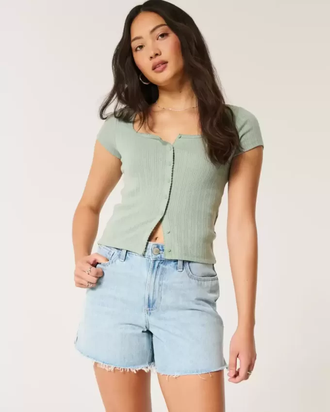 Curvy High-Rise Light Wash Relaxed jeansshorts 5″