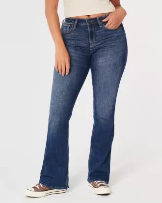 Curvy mid-Rise Medium Wash Boot Jeans