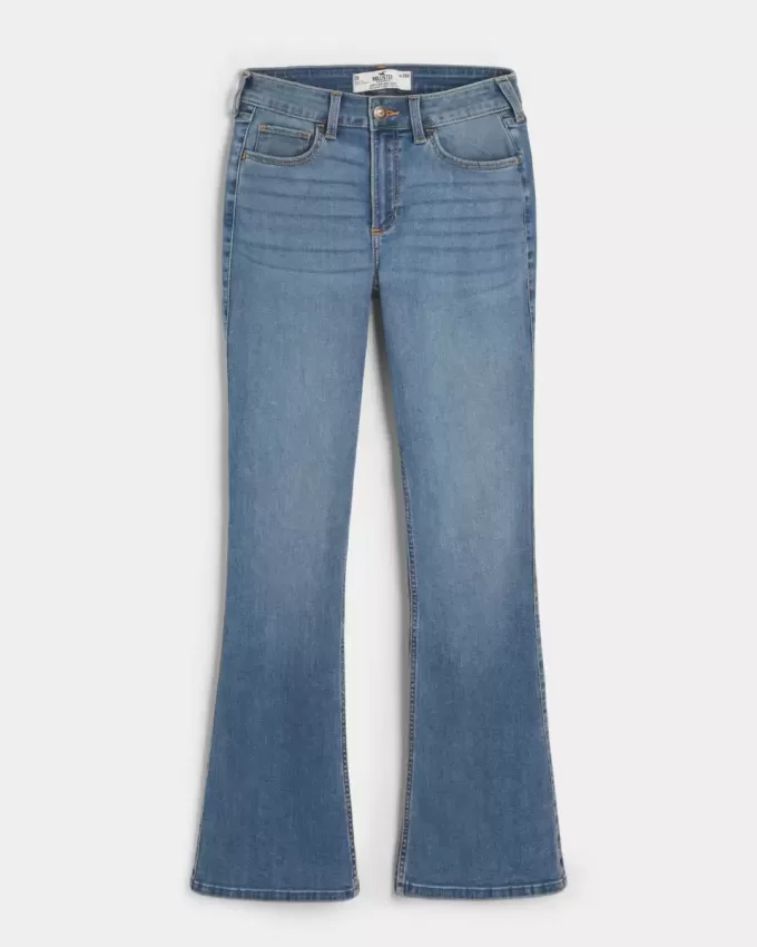 Curvy mid-Rise Medium Wash Boot Jeans Curvy mid-Rise Medium Wash Boot Jeans