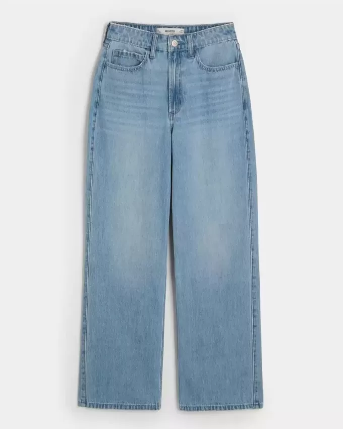 Curvy Ultra High-Rise Medium Wash Baggy Jeans Curvy Ultra High-Rise Medium Wash Baggy Jeans