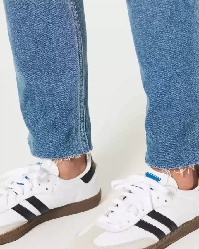 Curvy Ultra High-Rise Ripped Medium Wash Mom Jeans Curvy Ultra High-Rise Ripped Medium Wash Mom Jeans