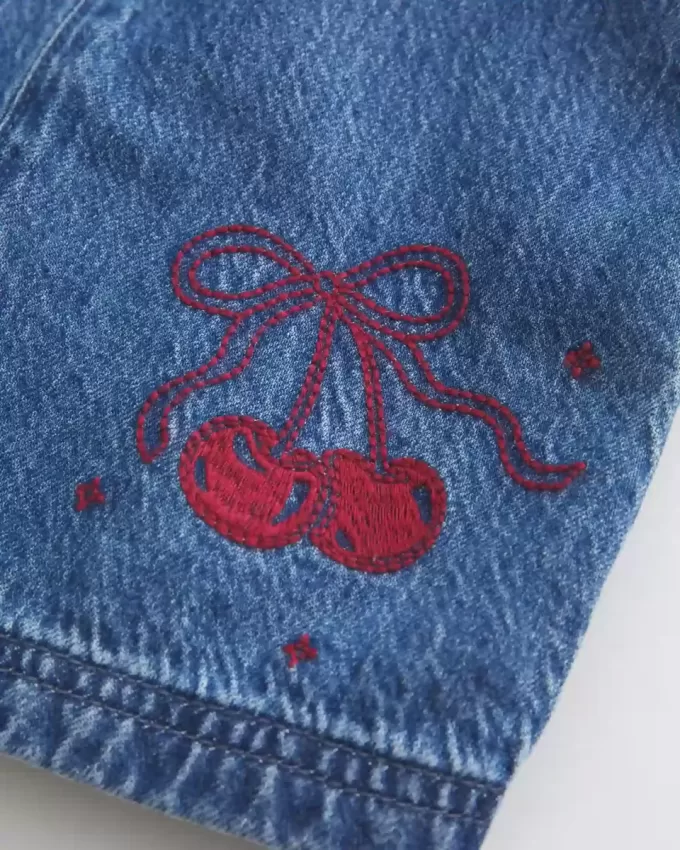 Denim Cherry Graphic miniklänning Denim Cherry Graphic miniklänning
