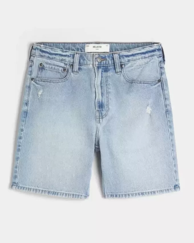 Distressed lösa jeansshorts ovanför knäet