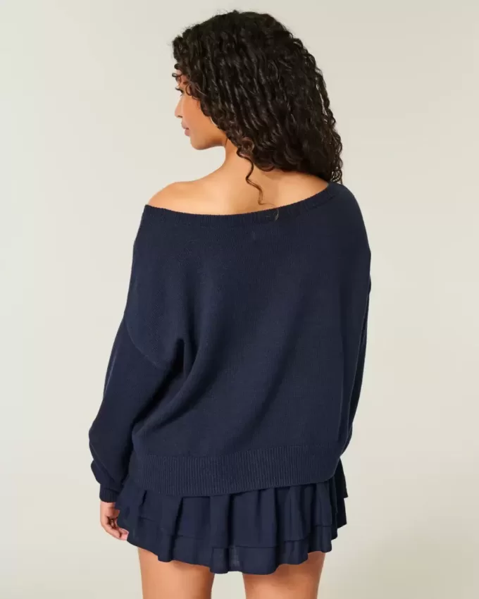 Easy Off-the-Soulder Dog Graphic Sweater Easy Off-the-Soulder Dog Graphic Sweater