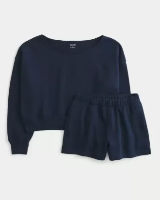 Easy Off-the-Soulder Sweatshirt & Fleece Shorts Set