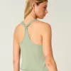 Easy Trend Drop Tropical Bird Graphic Tank Easy Trend Drop Tropical Bird Graphic Tank