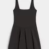 Gilly Hicks Active Bubble Dress Gilly Hicks Active Bubble Dress
