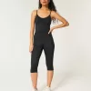 Gilly Hicks Active Recharge Capri-byxor