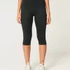 Gilly Hicks Active Recharge Capri-byxor