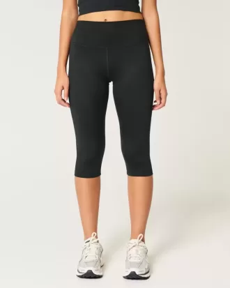 Gilly Hicks Active Recharge Capri-byxor