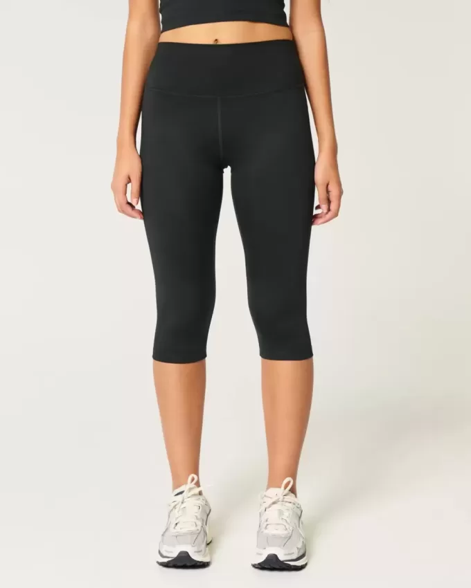 Gilly Hicks Active Recharge Capri-byxor
