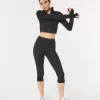 Gilly Hicks Active Recharge Capri Leggings Gilly Hicks Active Recharge Capri Leggings