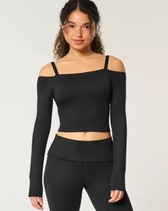Gilly Hicks Active Recharge Off-the-Soulder Top Gilly Hicks Active Recharge Off-the-Soulder Top