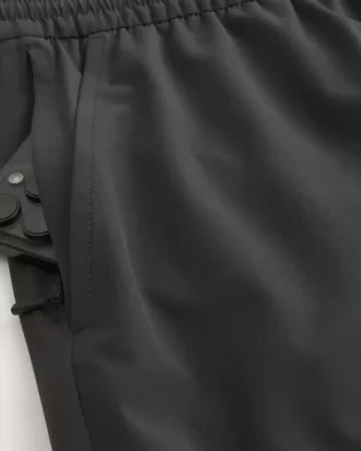 Grafiska aktiva shorts på mitten av låret