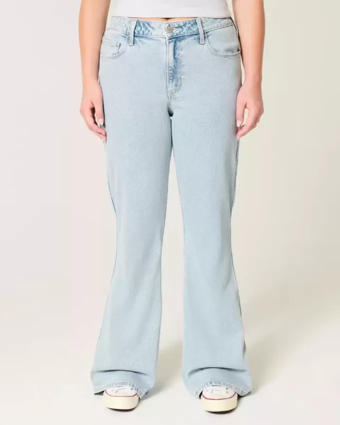 High-Rise Light Wash Heart Broderade Flare Jeans High-Rise Light Wash Heart Broderade Flare Jeans