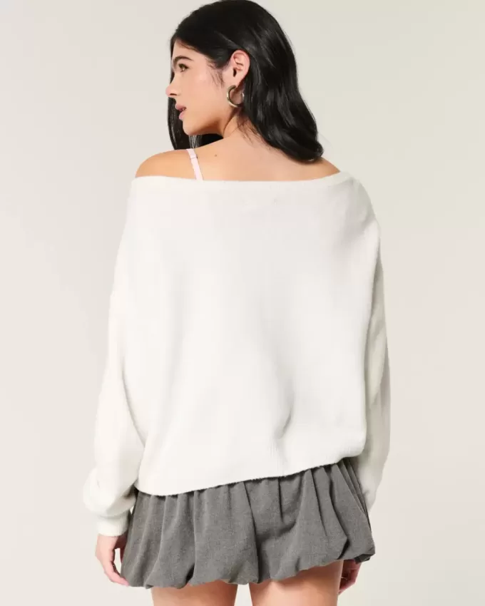 Hollister Comfy Cloud Easy Off-the-Soulder Deer Graphic Sweater