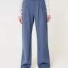 Hollister Livvy Ultra High-Rise wide-leg byxor Hollister Livvy Ultra High-Rise wide-leg byxor