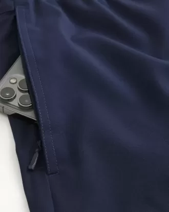 Hybrid aktiva shorts på mitten av låret