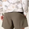Hybrid aktiva shorts på mitten av låret Hybrid aktiva shorts på mitten av låret