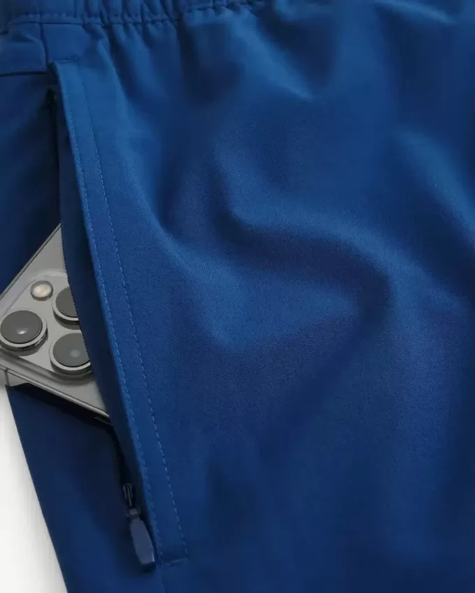 Hybrid aktiva shorts på mitten av låret Hybrid aktiva shorts på mitten av låret