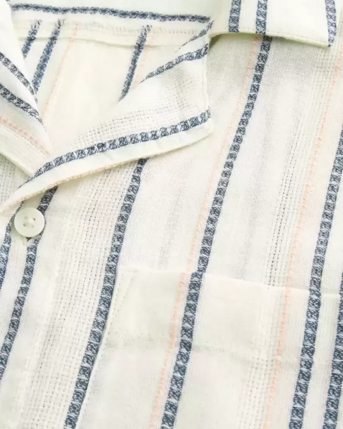 Kortärmad textural randig skjorta Kortärmad textural randig skjorta