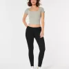 Kurviga låga svarta superskinny jeans