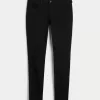 Kurviga låga svarta superskinny jeans