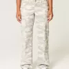 Kurviga låga Y2K Camo Baggy Jeans Kurviga låga Y2K Camo Baggy Jeans
