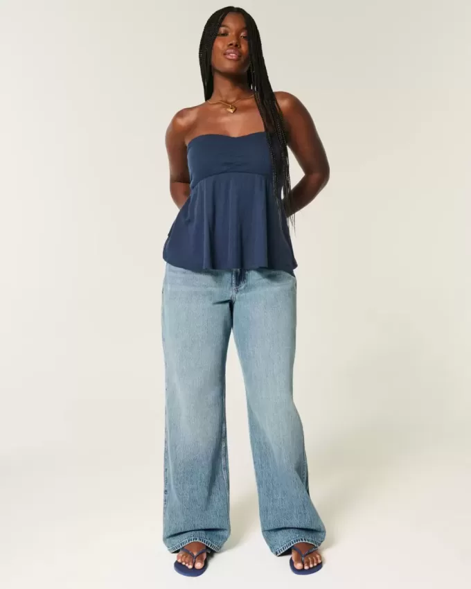 Kurviga väska jeans i hög uppbyggnad Kurviga väska jeans i hög uppbyggnad