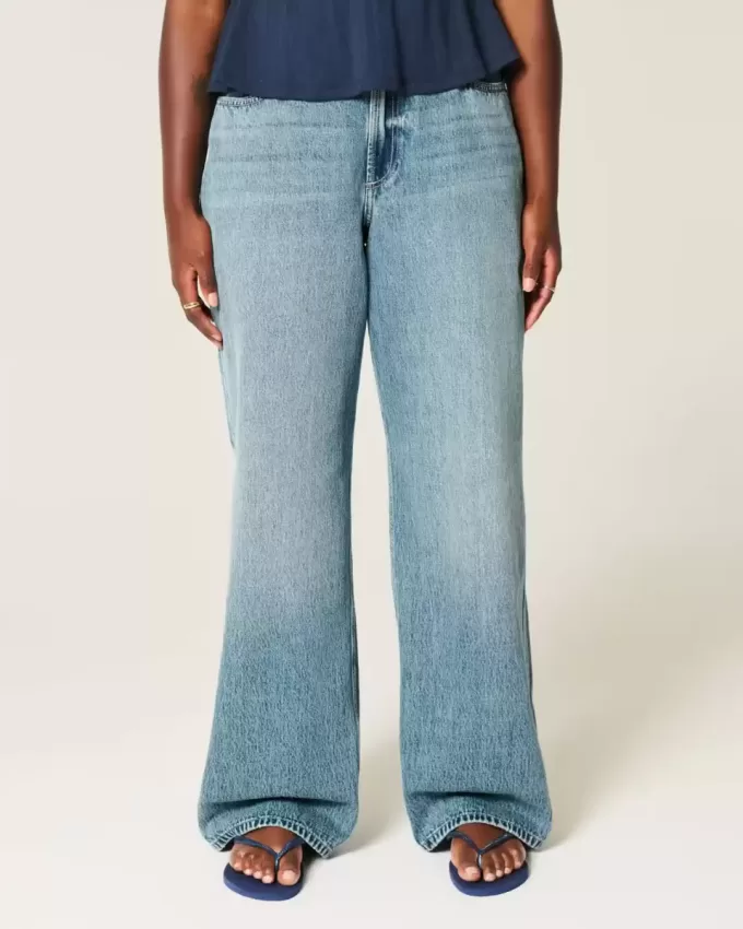Kurviga väska jeans i hög uppbyggnad Kurviga väska jeans i hög uppbyggnad