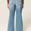 Kurviga väska jeans i hög uppbyggnad Kurviga väska jeans i hög uppbyggnad