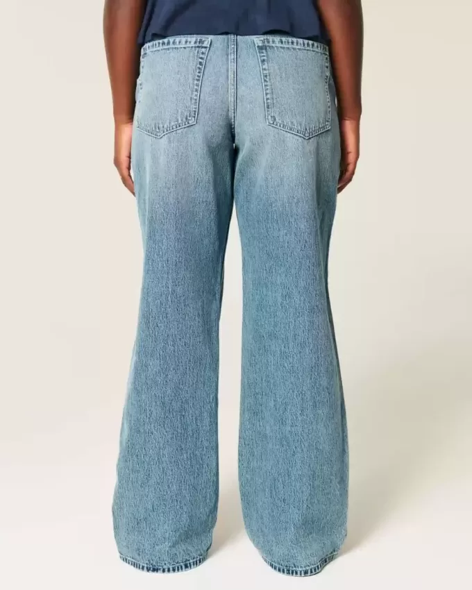 Kurviga väska jeans i hög uppbyggnad Kurviga väska jeans i hög uppbyggnad
