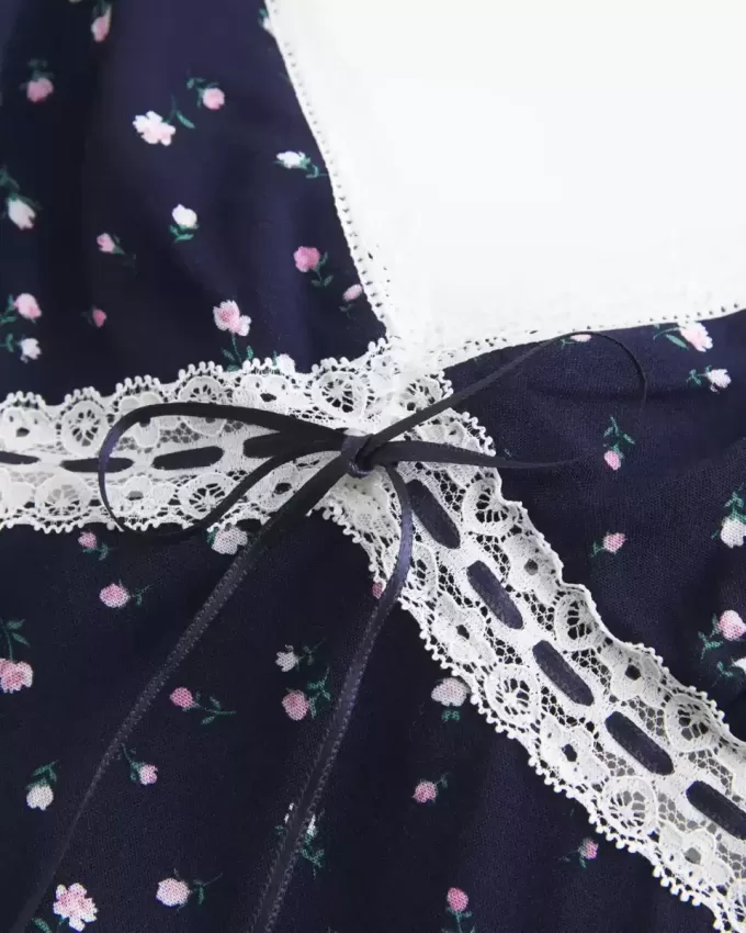 Lace Detail Slip Mini Klänning Lace Detail Slip Mini Klänning