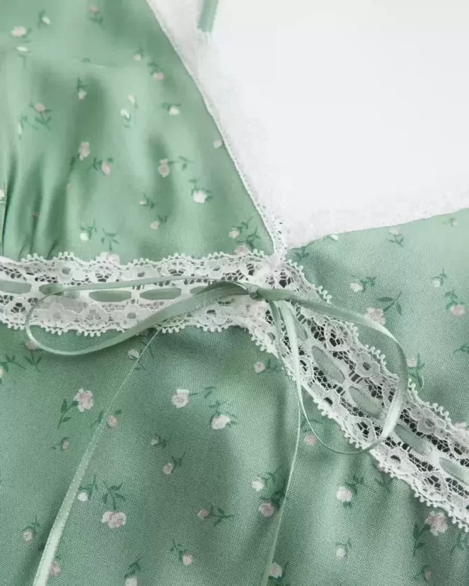 Lace Detail Slip Mini Klänning Lace Detail Slip Mini Klänning