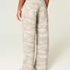 Lågfärgade Y2K Camo Baggy Jeans Lågfärgade Y2K Camo Baggy Jeans