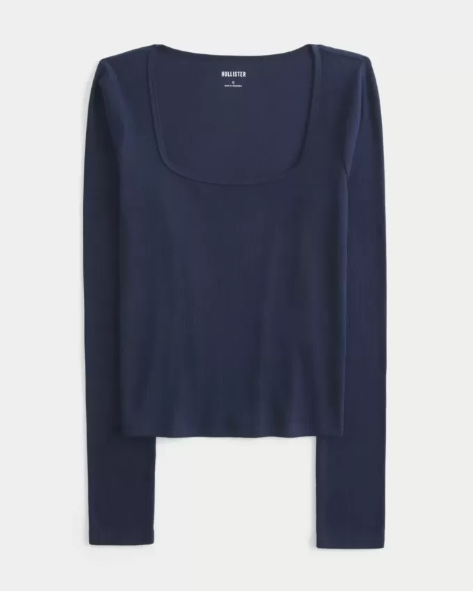 Långärmad topp med fyrkantig hals Långärmad topp med fyrkantig hals