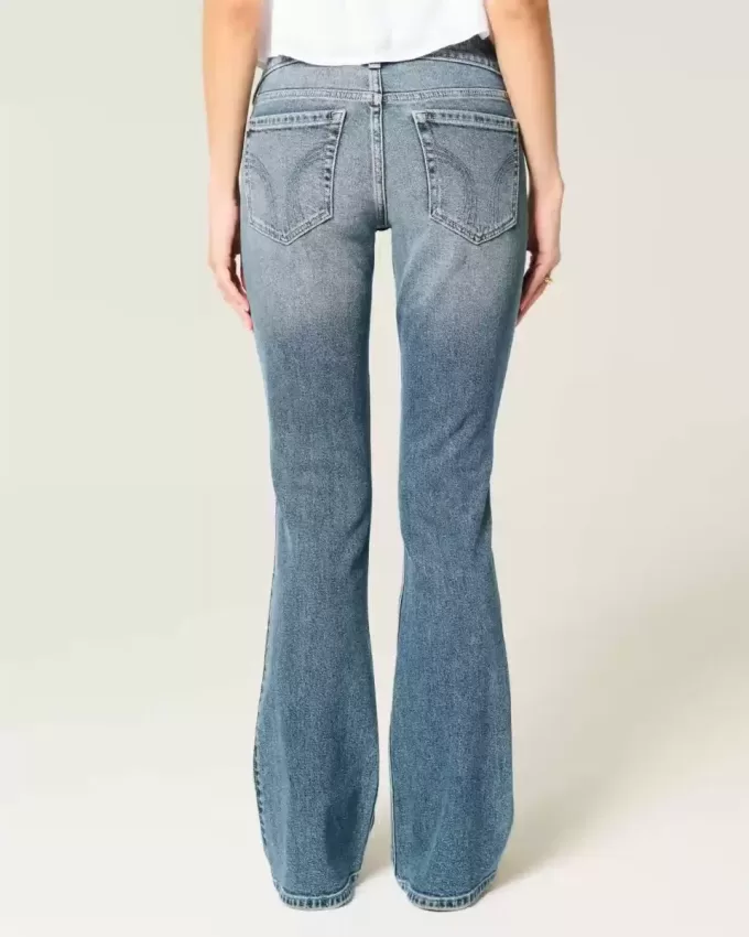 Low-Rise Distressed Medium Wash Bootcut-jeans Low-Rise Distressed Medium Wash Bootcut-jeans