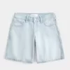 Low-Rise Light Wash Bow Graphic Baggy Jort Low-Rise Light Wash Bow Graphic Baggy Jort
