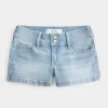 Low-Rise Light Wash Shortie Shorts i denim Low-Rise Light Wash Shortie Shorts i denim