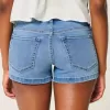 Low-Rise medeltvätt shortie i denim Low-Rise medeltvätt shortie i denim