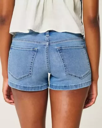 Low-Rise medeltvätt shortie i denim