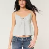 Low-Rise medeltvätt shortie i denim Low-Rise medeltvätt shortie i denim