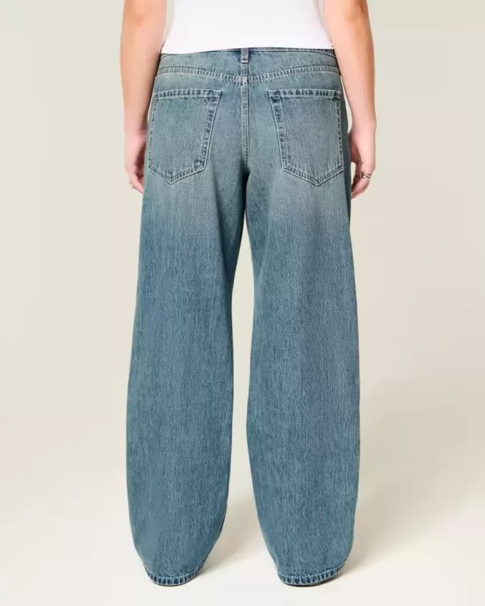 Low-Rise Medium Wash Baggy Jeans Low-Rise Medium Wash Baggy Jeans